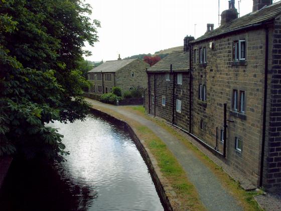 Cottages, Rochdale Canal Luddendenfoot